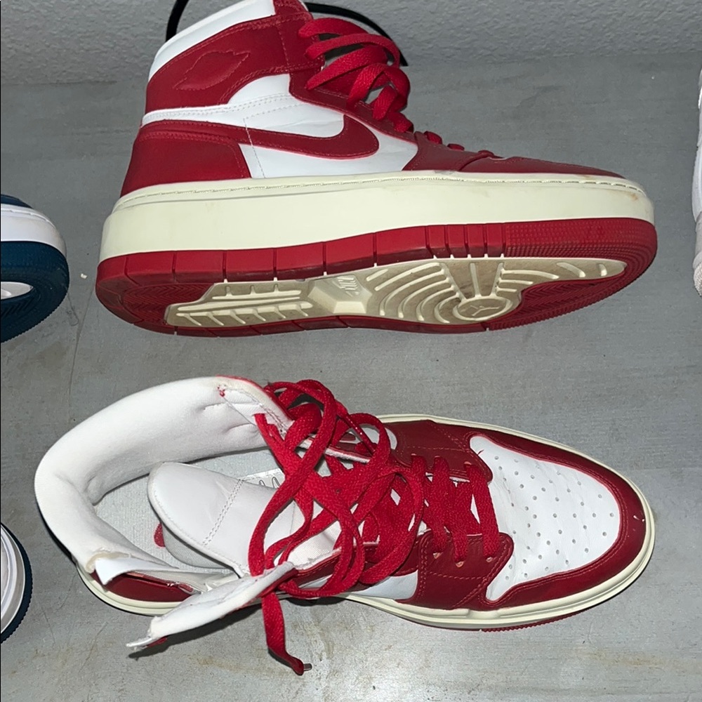 4 Pair Nikes 75 A Pair , 260 For All
